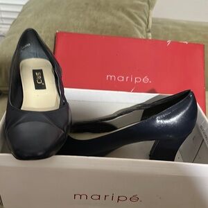 Women's Navy Pumps